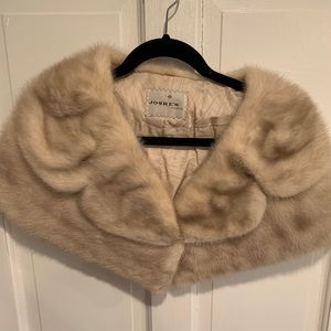 Joske’s Vintage Fur choker wrap